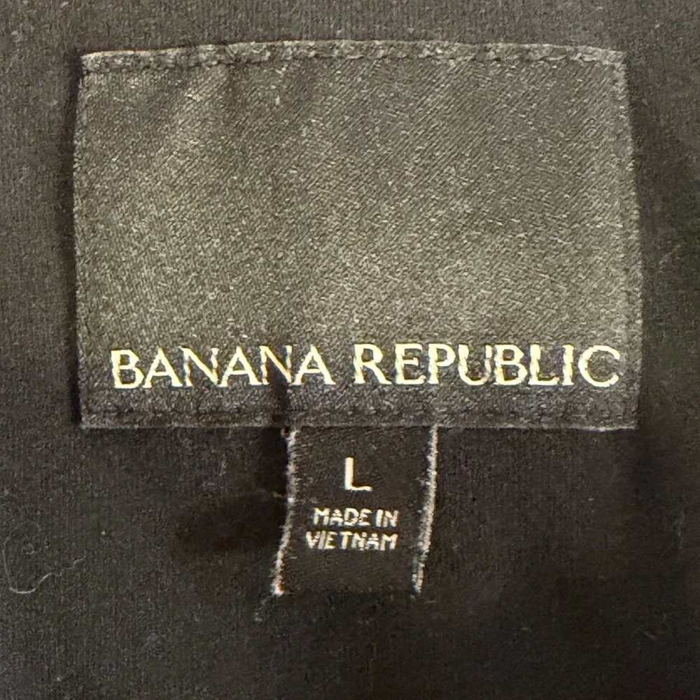Banana Republic Unisex Large Gray Quilted/Water Resist Vest  Excellent Condition